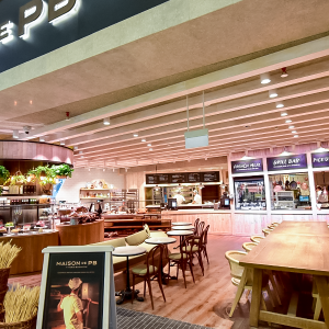 싱가포르 주얼 창이에 오픈한 메종드  피비