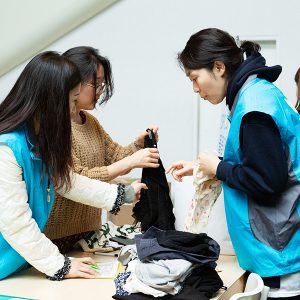 임직원 물품 기증 캠페인에 참여하는 SPC그룹 임직원