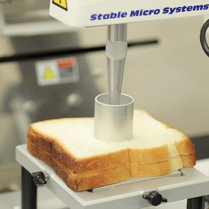 상미종을 활용해 제품을 개발하는 모습