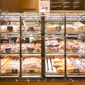 파리크라상 여의도 현대백화점의 고대밀 베이커리 제품