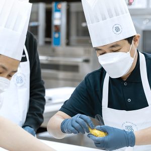 배운대로 따라해보는 학생들 배운대로 따라해보는 학생들