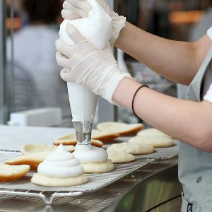 '크림빵'을 재해석한 프리미엄 수제 빵