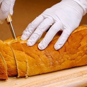 토종효모빵을 일정 간격으로 잘라주세요 토종효모빵을 일정 간격으로 잘라주세요