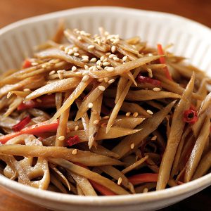 채소와 우엉으로 칼로리를 낮춘 잡채