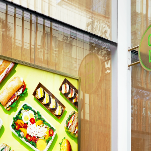 편안함을 주는 목제 인테리어