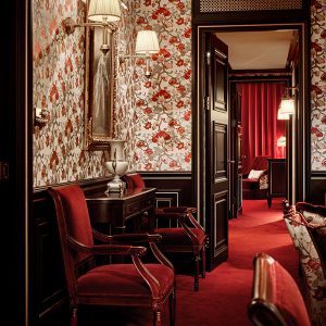 19세기 유럽 벨 에포크 시대의 화려함을 담은 ‘레스케이프 호텔’ (*출처 : 레스케이프 호텔 공식 홈페이지)