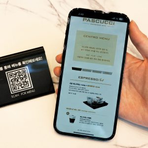 고객 편의성을 고려한 ‘센트로양재점’의 QR코드 메뉴판과 키오스크 고객 편의성을 고려한 ‘센트로양재점’의 QR코드 메뉴판과 키오스크