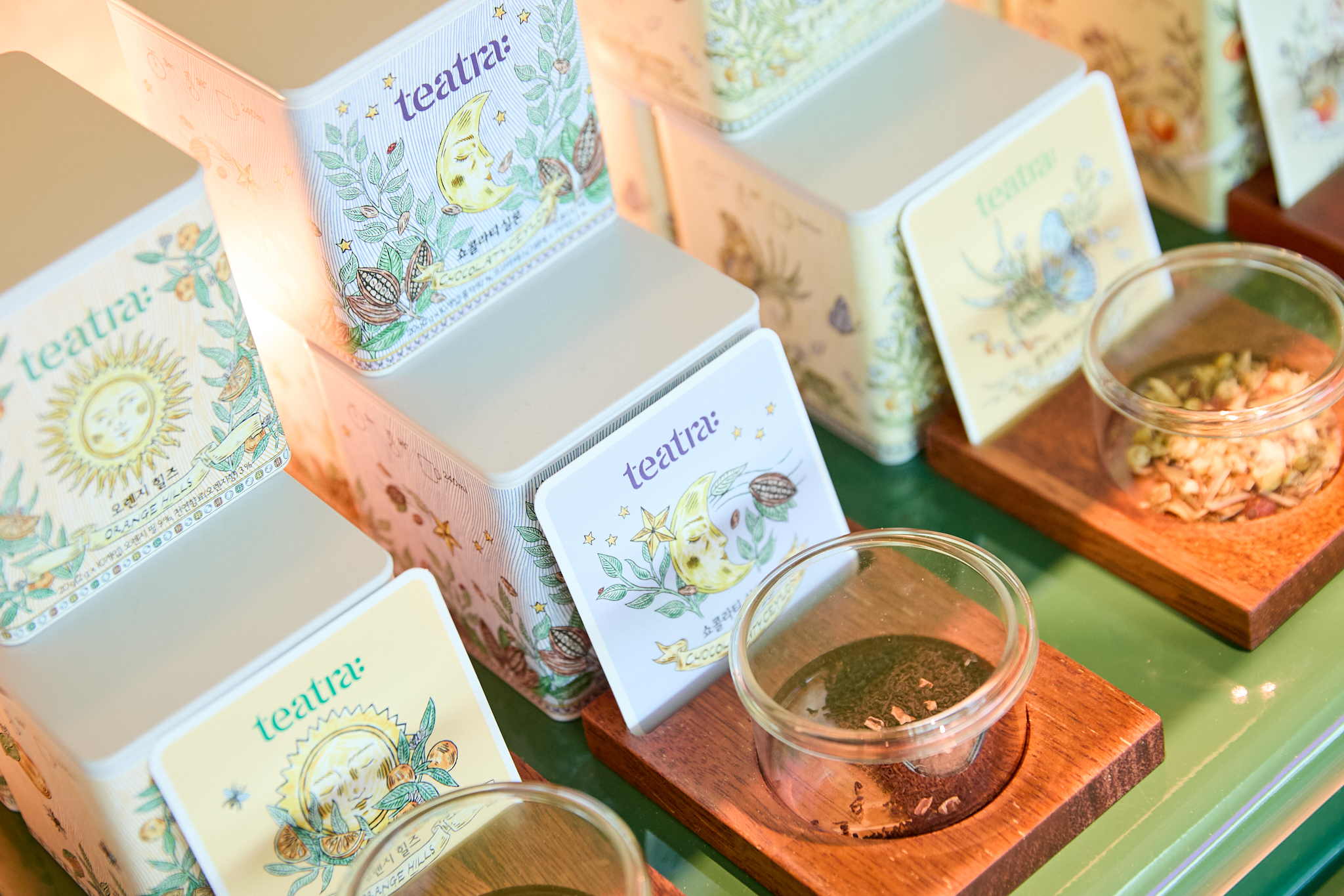 파스쿠찌-센트로인천공항-랜드마크점-매장-티트라-제품-진열대-2