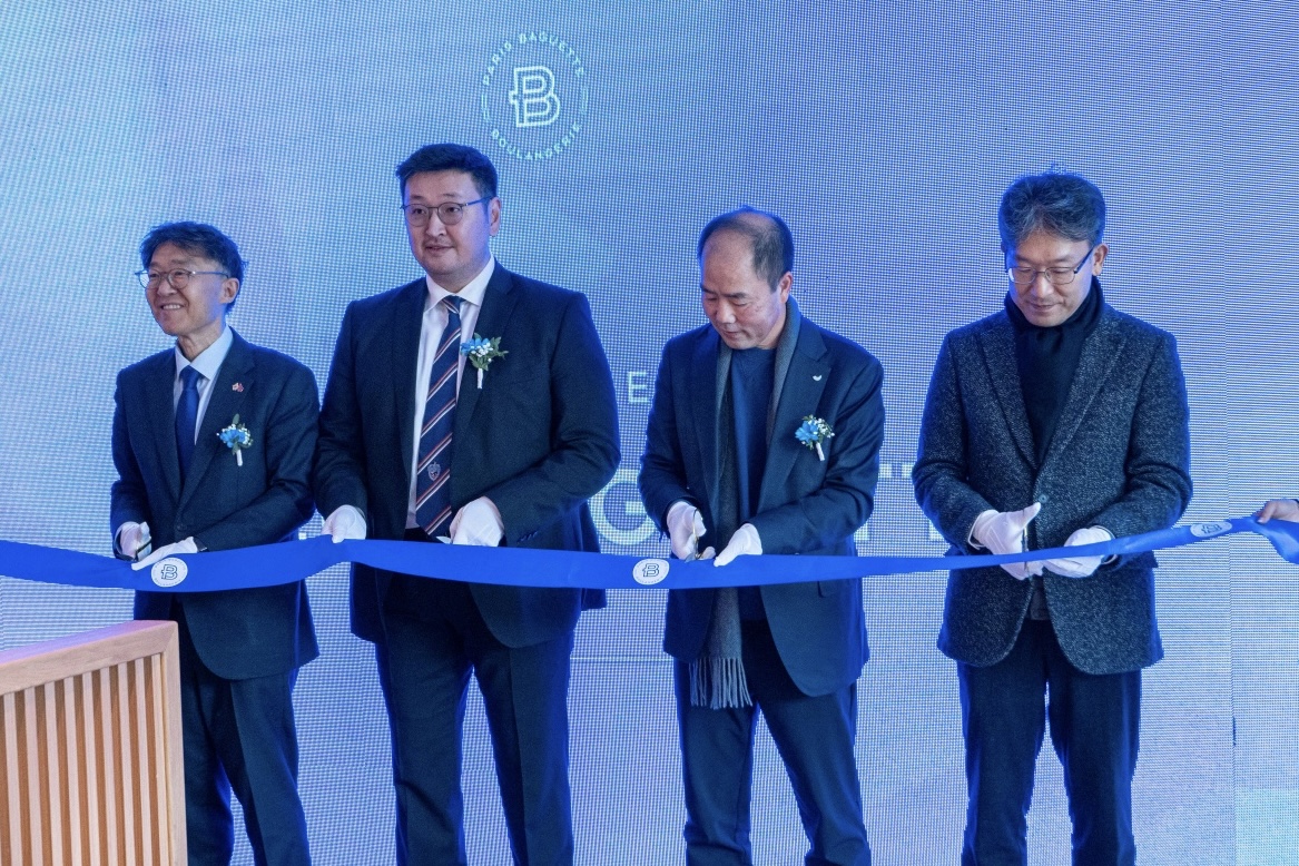 [사진2] SPC그룹 파리바게뜨 몽골 1호점 ‘자이산스퀘어점’ 개점