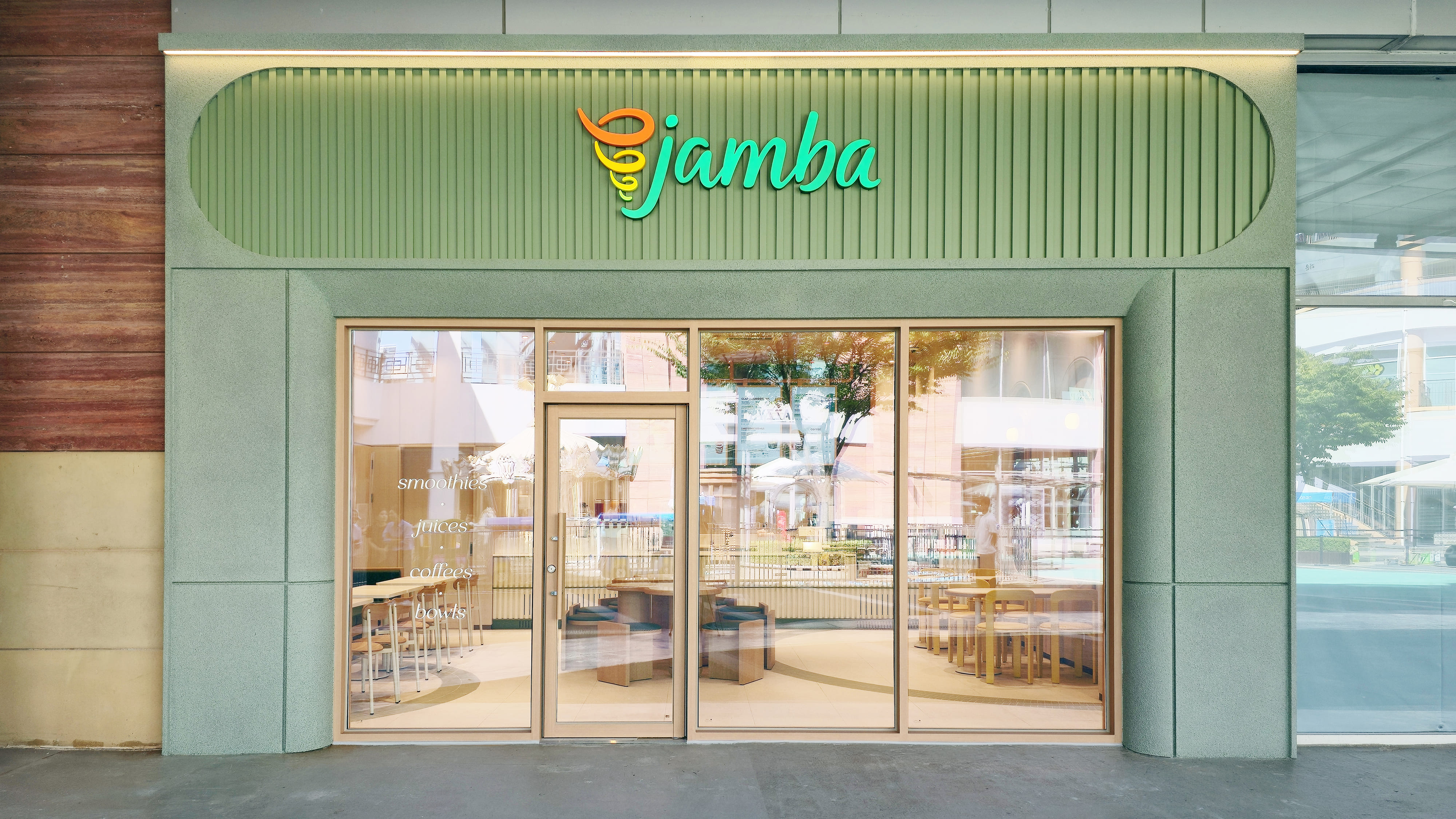 [사진2] 잠바(Jamba), 롯데아울렛 김해점 오픈… 영남권 고객 접점 확대